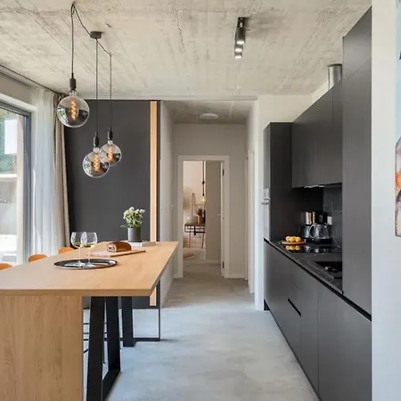 Zel Holiday home *